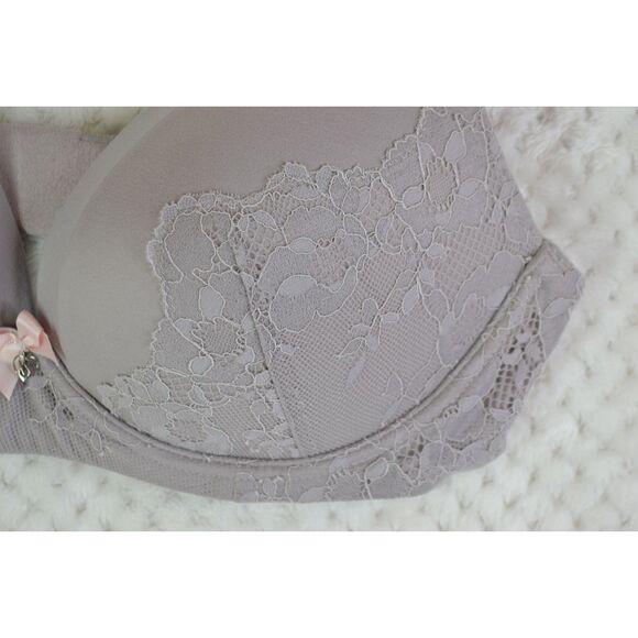 Victoria's Secret Women's 36C Body by Victoria Purple Wireless Padded Satin Bra - Picture 2 of 9